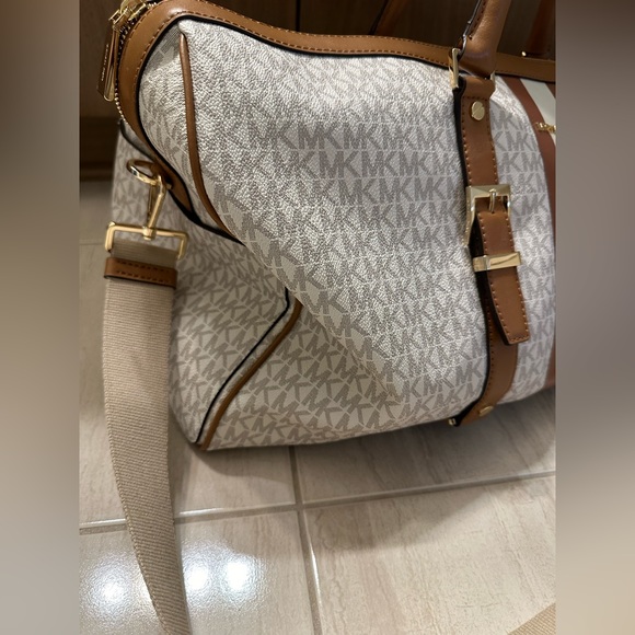 SOLD ❤️ Michael Kors Bedford Travel Extra-Large Logo Stripe Weekender Bag - Picture 5 of 14